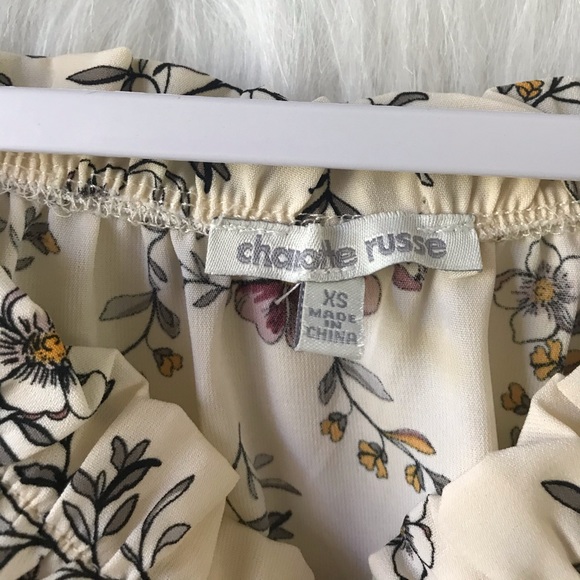 Charlotte Russe Floral Romper - Picture 3 of 7